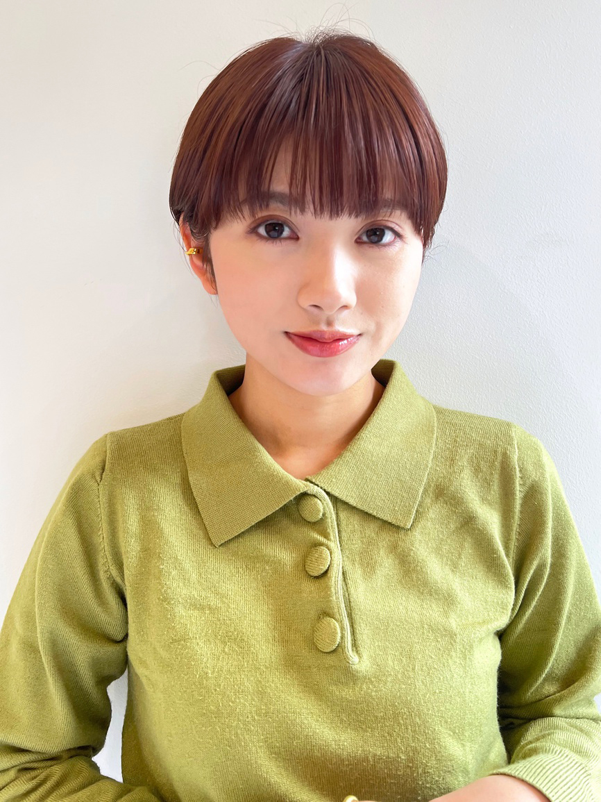 重めバングショートチェリーピンク